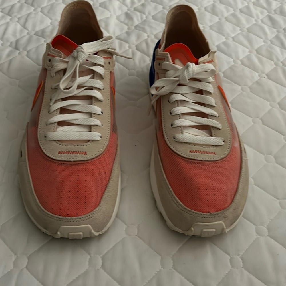 Nike Waffle Sneaker
